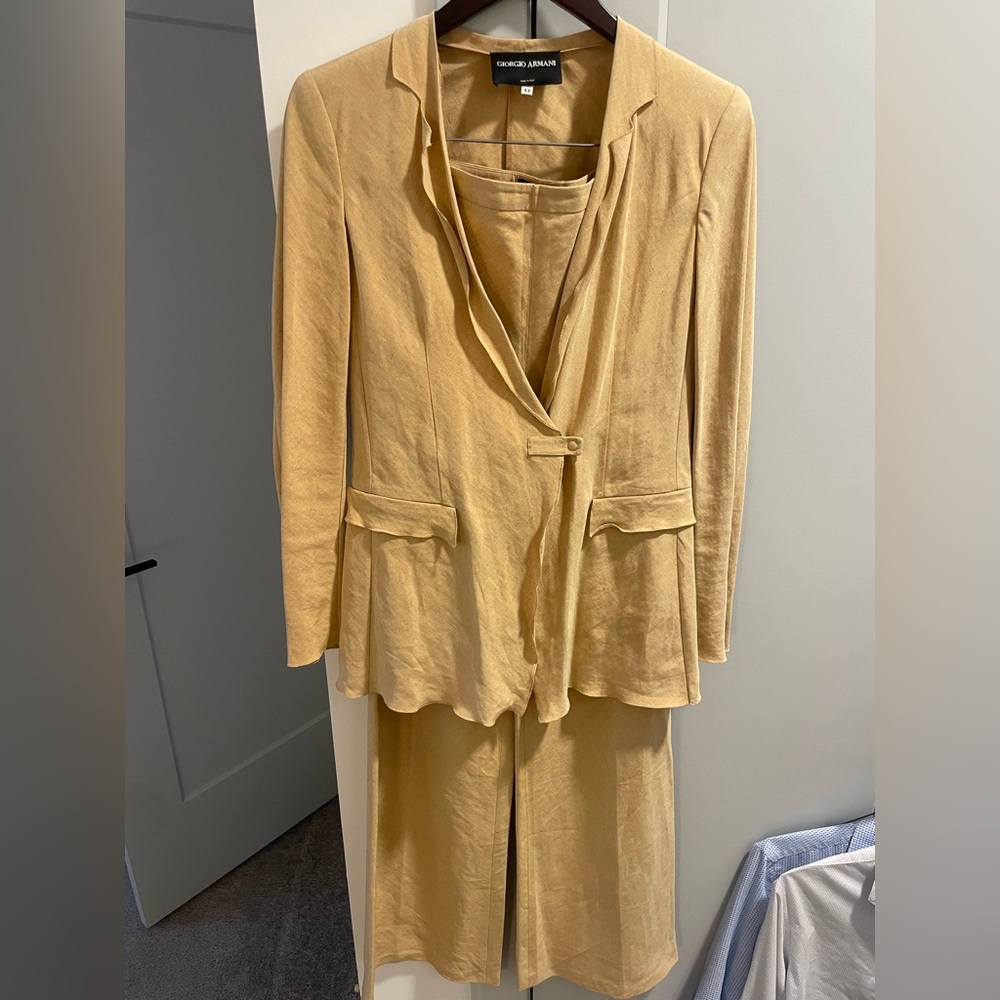 Giorgio Armani Women's Tan pantsuit Linen Silk Blend